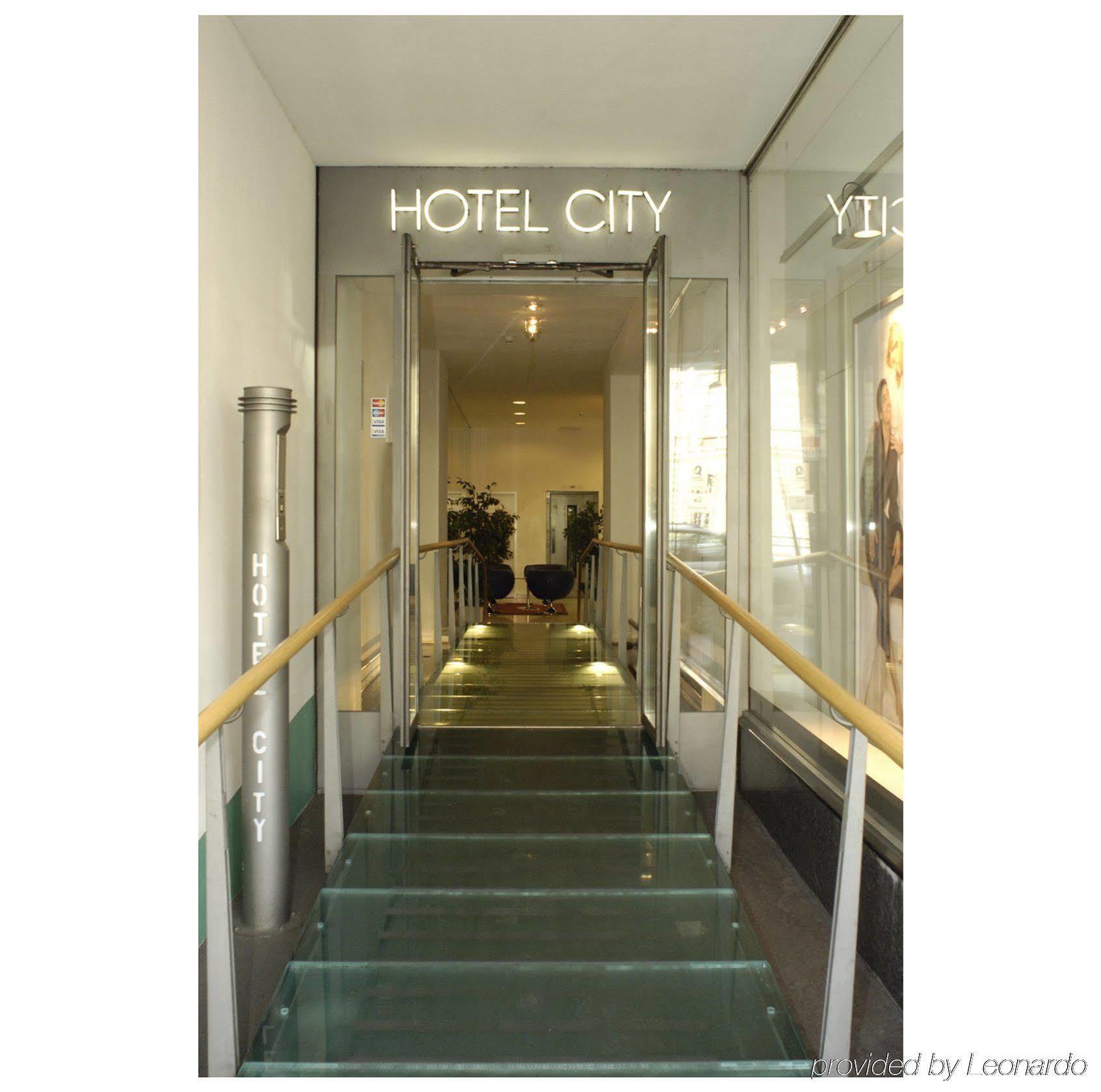 Hotel Am Bahnhof 3*